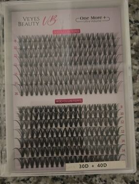 Veyes Beauty One More+ Ultra Volume Pre-made Lash Clusters - Black